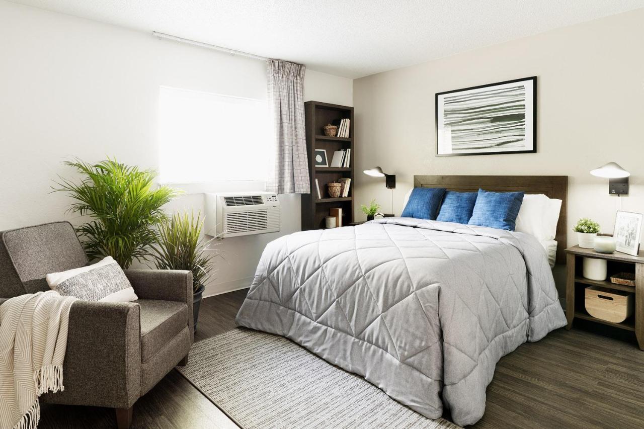 Intown Suites Extended Stay Richmond Va - Мидлотиан Экстерьер фото